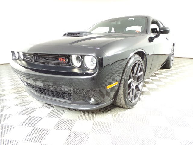 Pre Owned 2017 Dodge Challenger R T Plus Shaker 2d Coupe In Pre Owned 2017 Dodge Challenger R T Plus Shaker