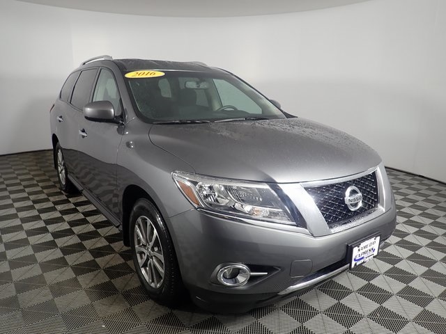 Pre Owned 2016 Nissan Pathfinder Sv 4d Sport Utility In Pre Owned 2016 Nissan Pathfinder Sv